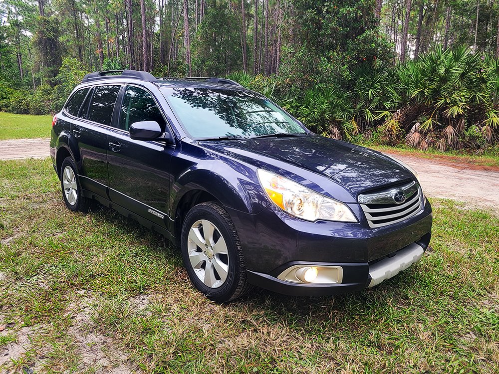 2011 Subaru Outback - $7,450
