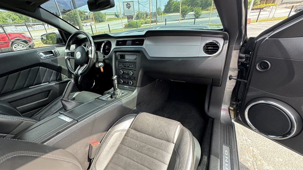 2014 Ford Mustang - $26,999