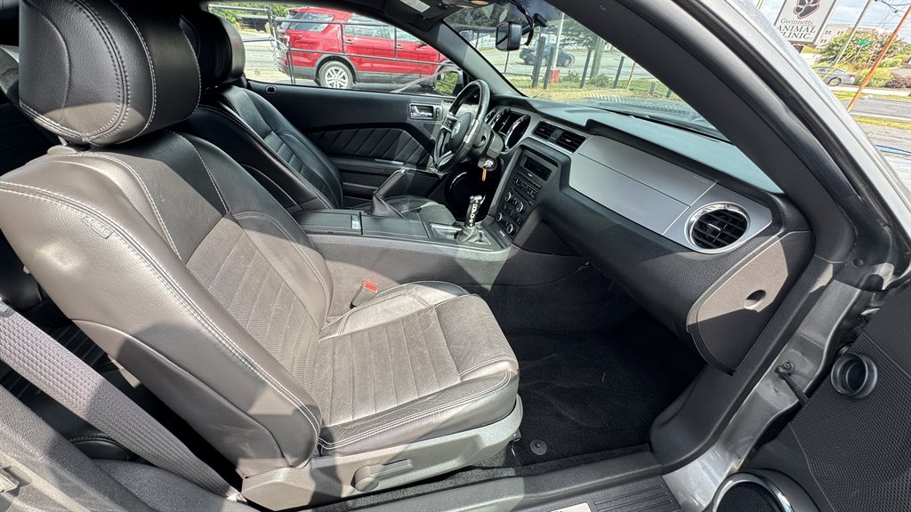 2014 Ford Mustang - $26,999