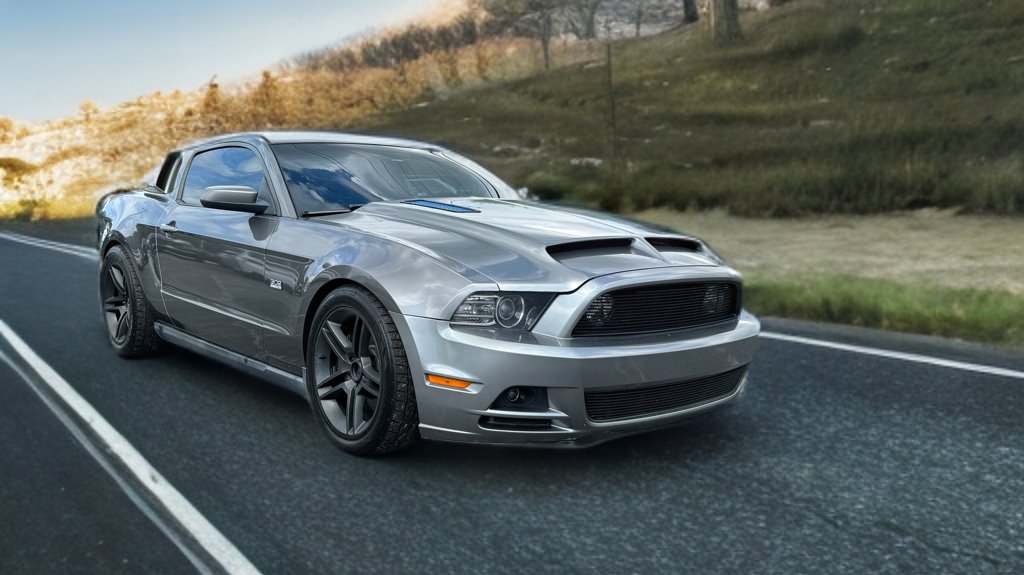 2014 Ford Mustang - $26,999