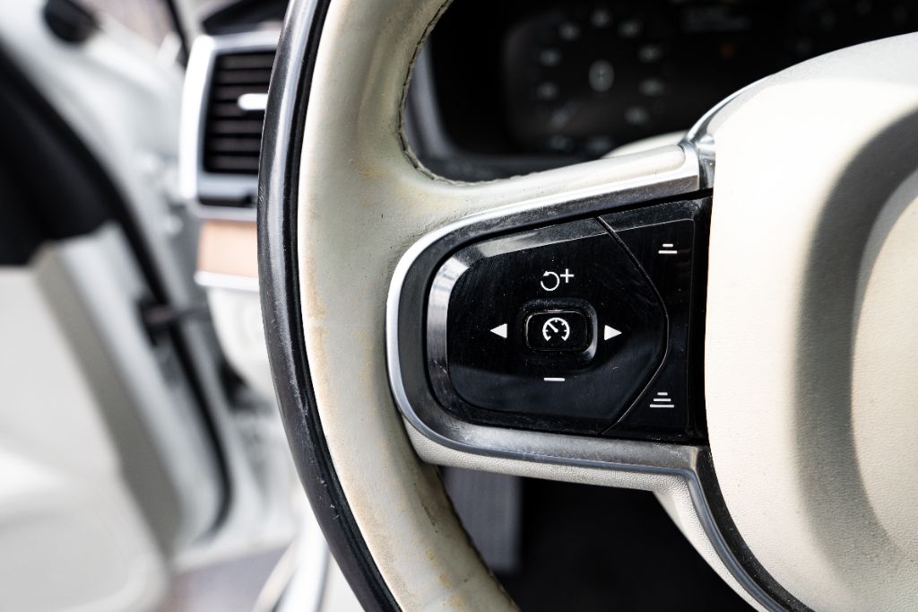 2016 Volvo XC90 - $14,950