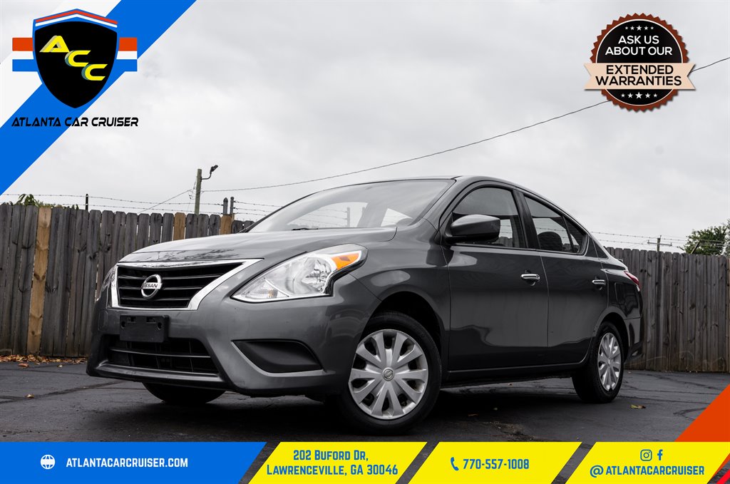 2018 Nissan Versa SV photo