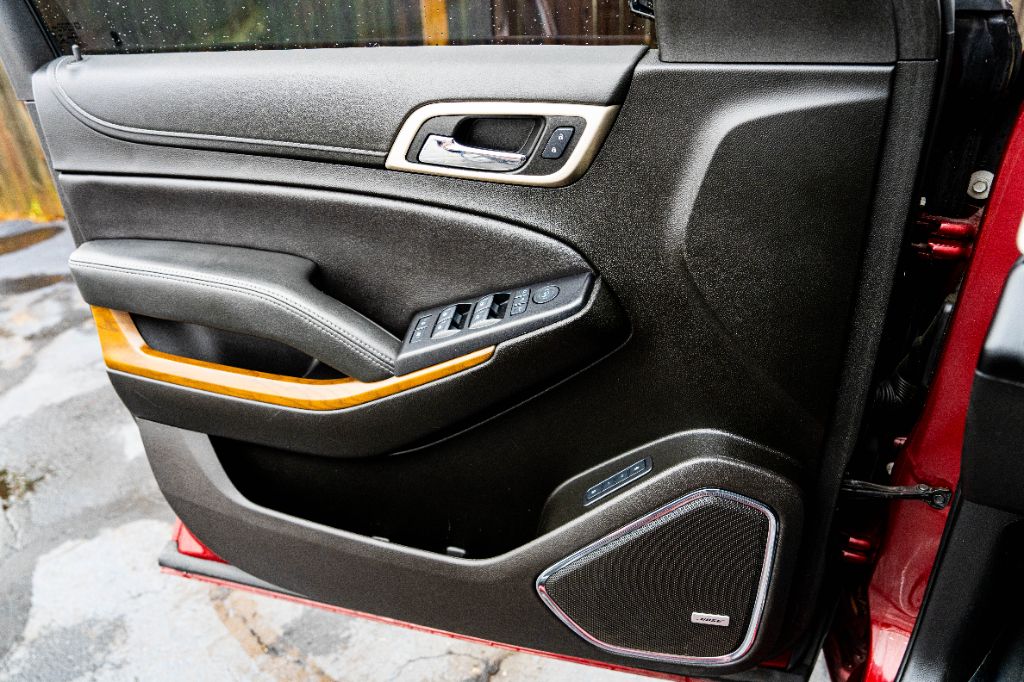 2020 GMC Yukon XL 1500 Denali photo