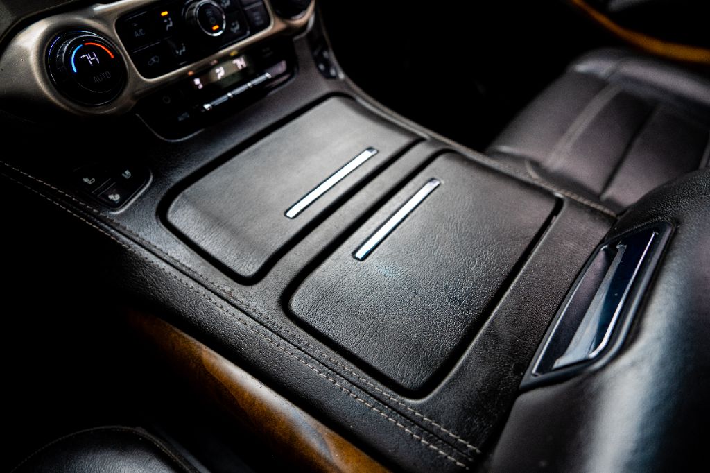 2020 GMC Yukon XL 1500 Denali photo