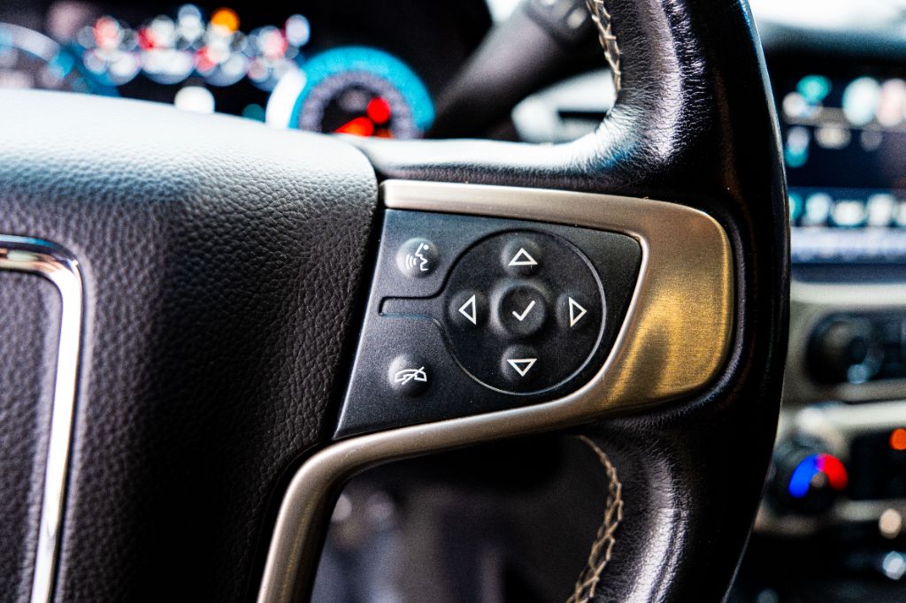 2020 GMC Yukon XL 1500 Denali photo