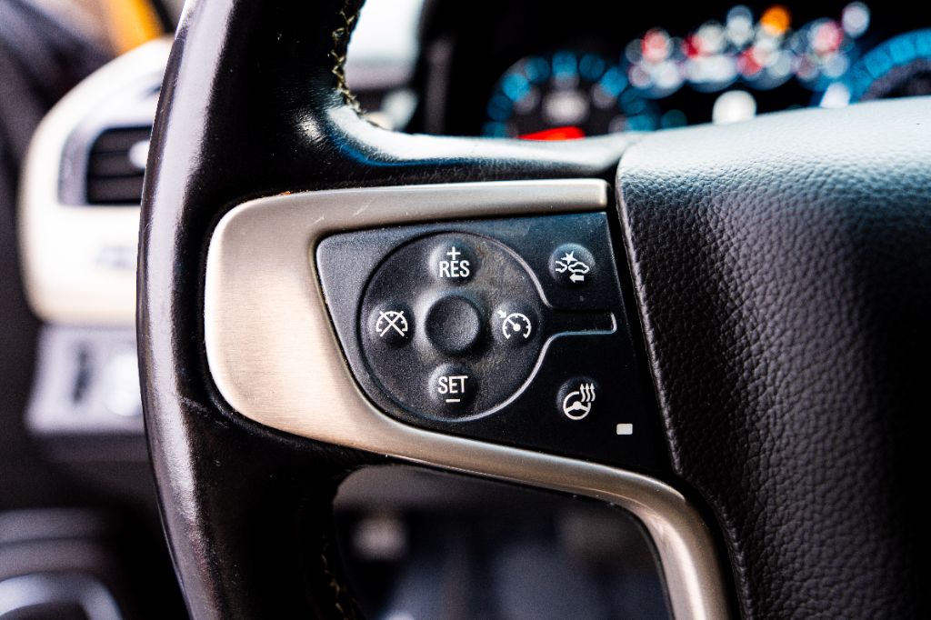 2020 GMC Yukon XL 1500 Denali photo