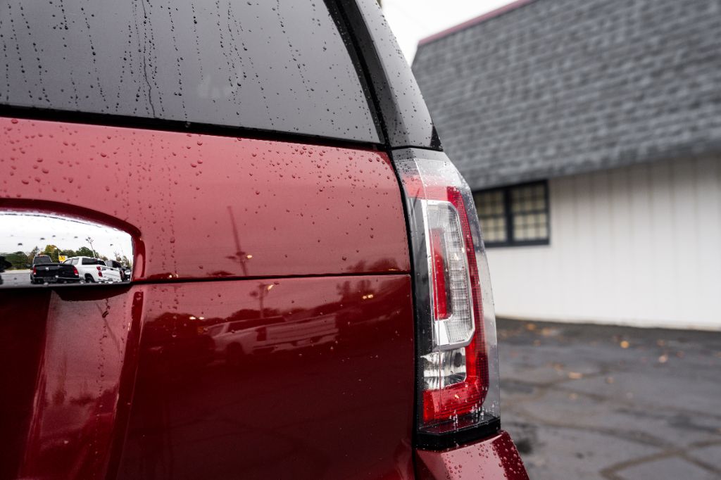 2020 GMC Yukon XL 1500 Denali photo