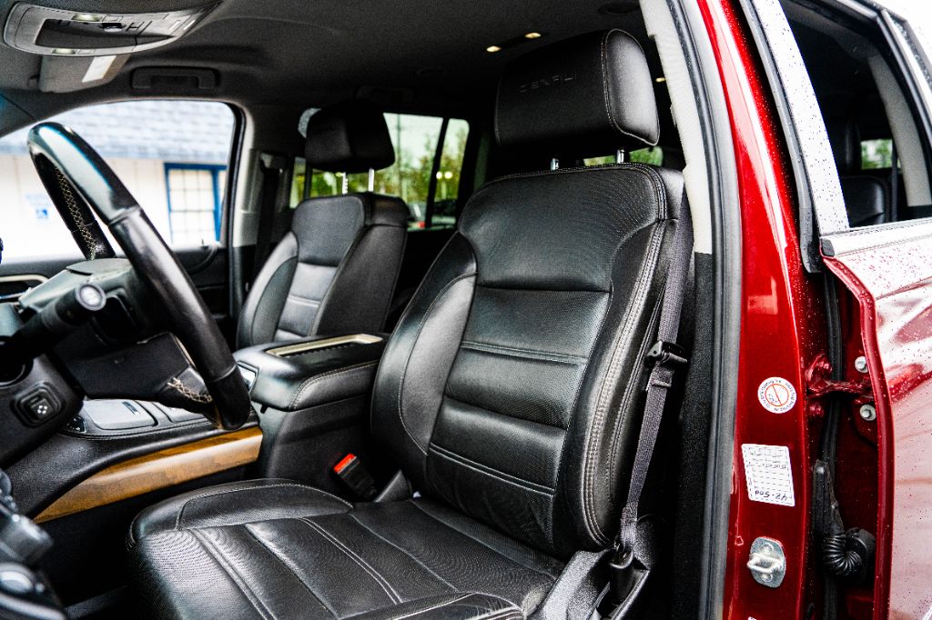 2020 GMC Yukon XL 1500 Denali photo