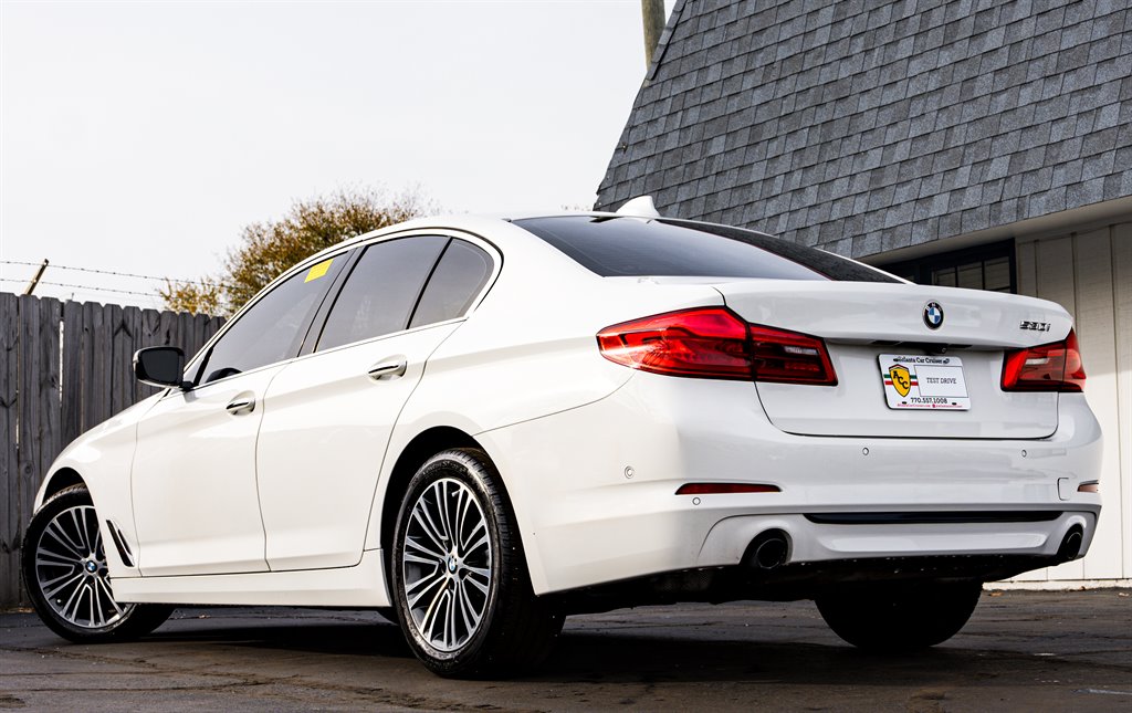 2017 BMW 5-Series 530i photo