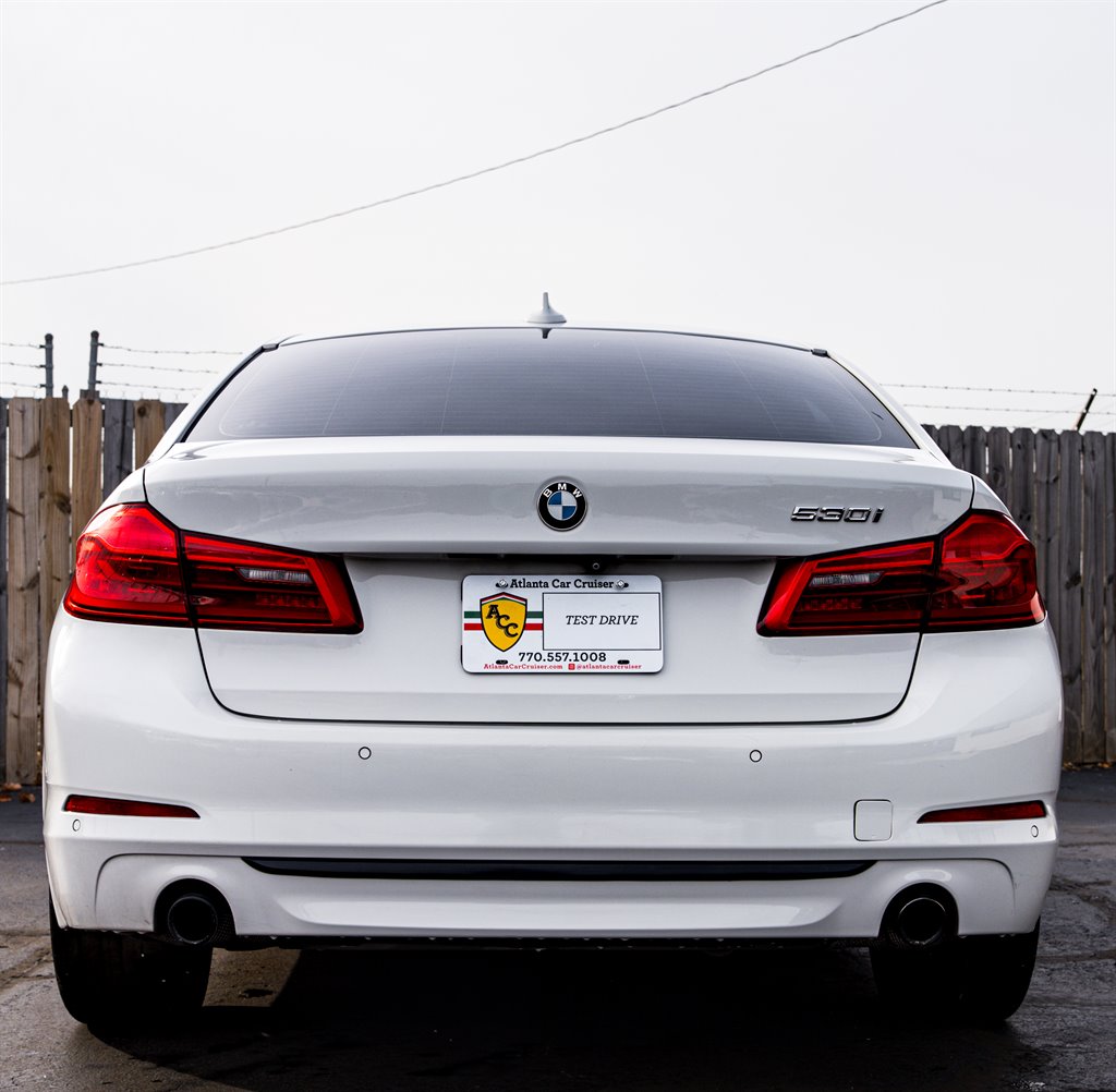 2017 BMW 5-Series 530i photo