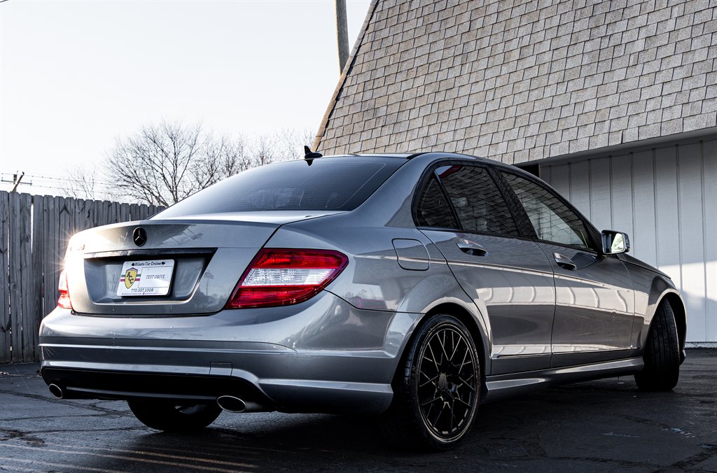 2011 Mercedes-Benz C-Class C300 Luxury photo