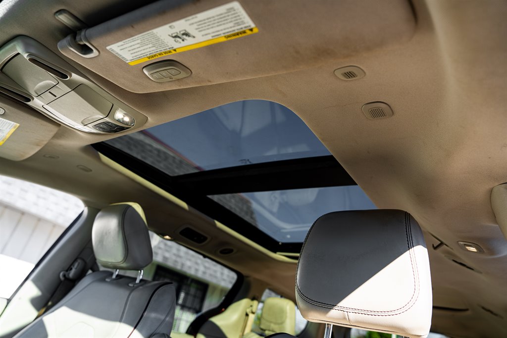 2020 Chrysler Pacifica Limited photo
