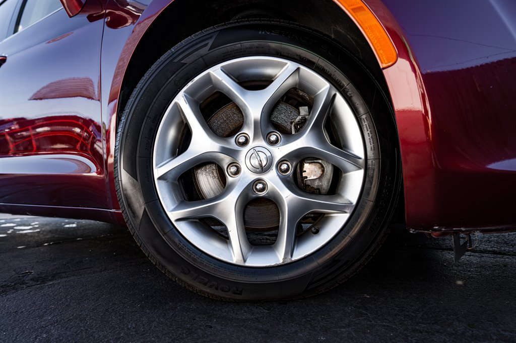 2020 Chrysler Pacifica Limited photo