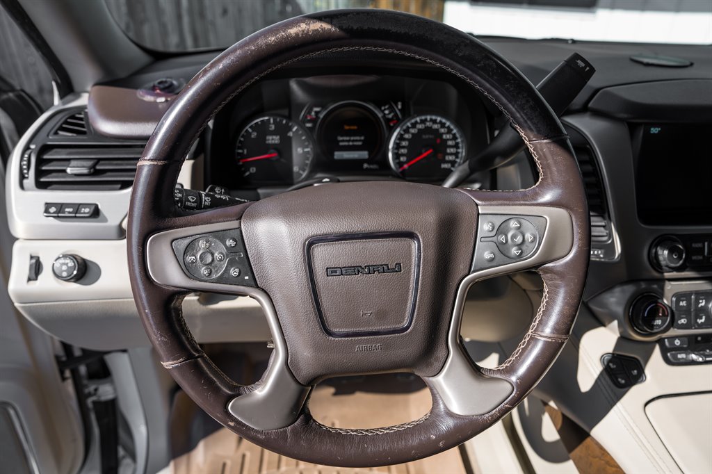2019 GMC Yukon XL 1500 Denali photo