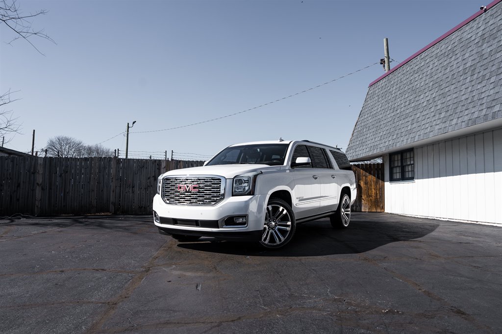 2019 GMC Yukon XL 1500 Denali photo