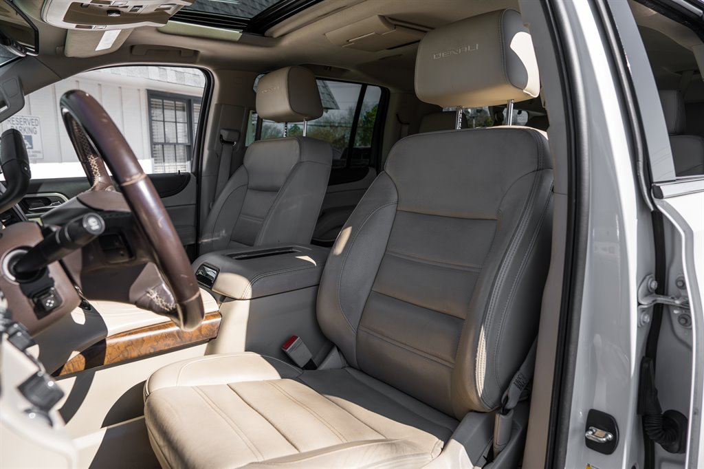 2019 GMC Yukon XL 1500 Denali photo
