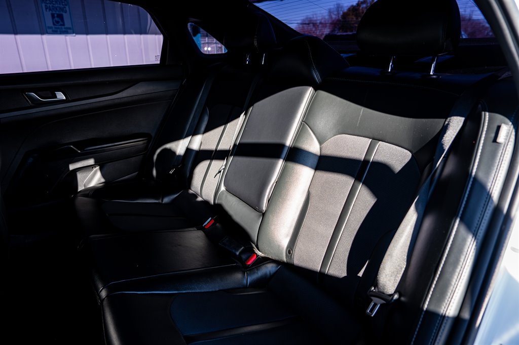 2021 Kia K5 GT-Line photo