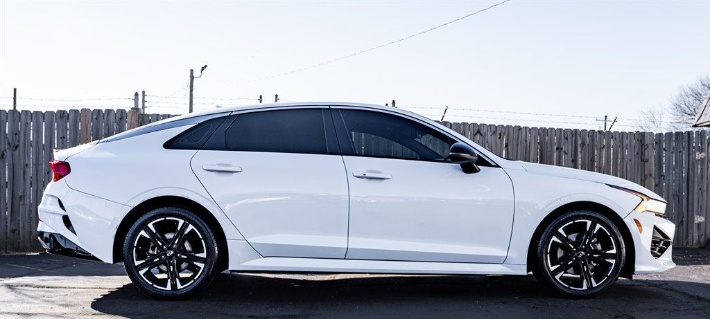 2021 Kia K5 GT-Line photo