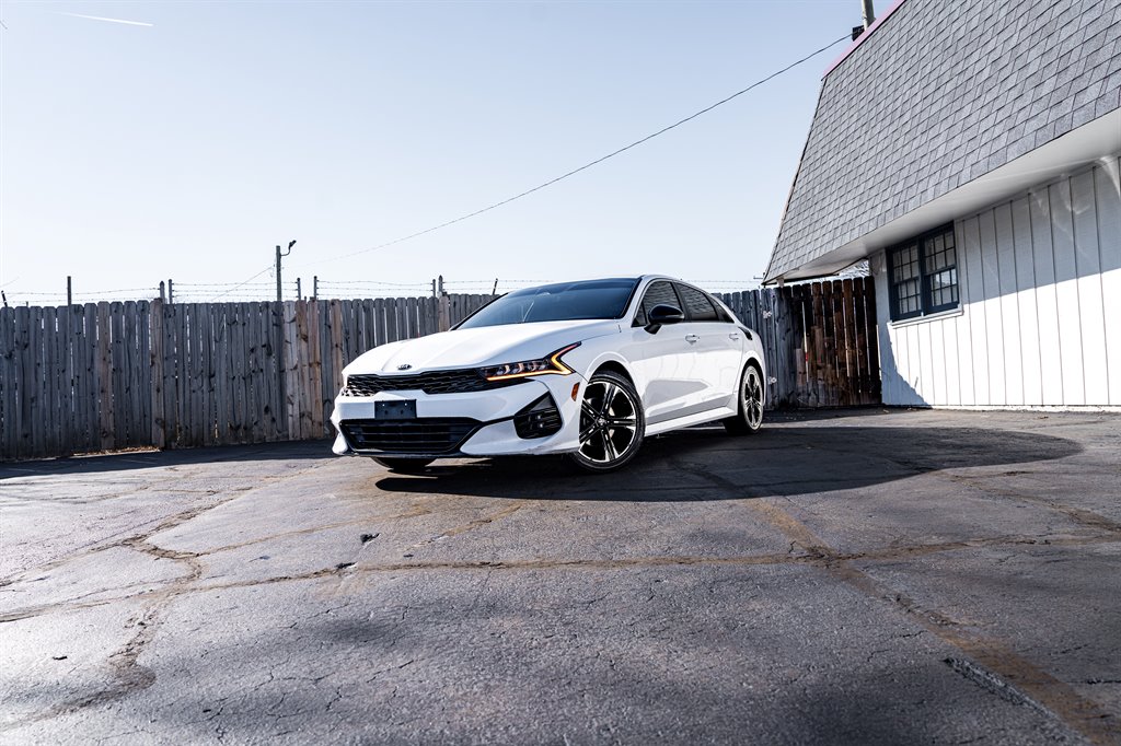 2021 Kia K5 GT-Line photo