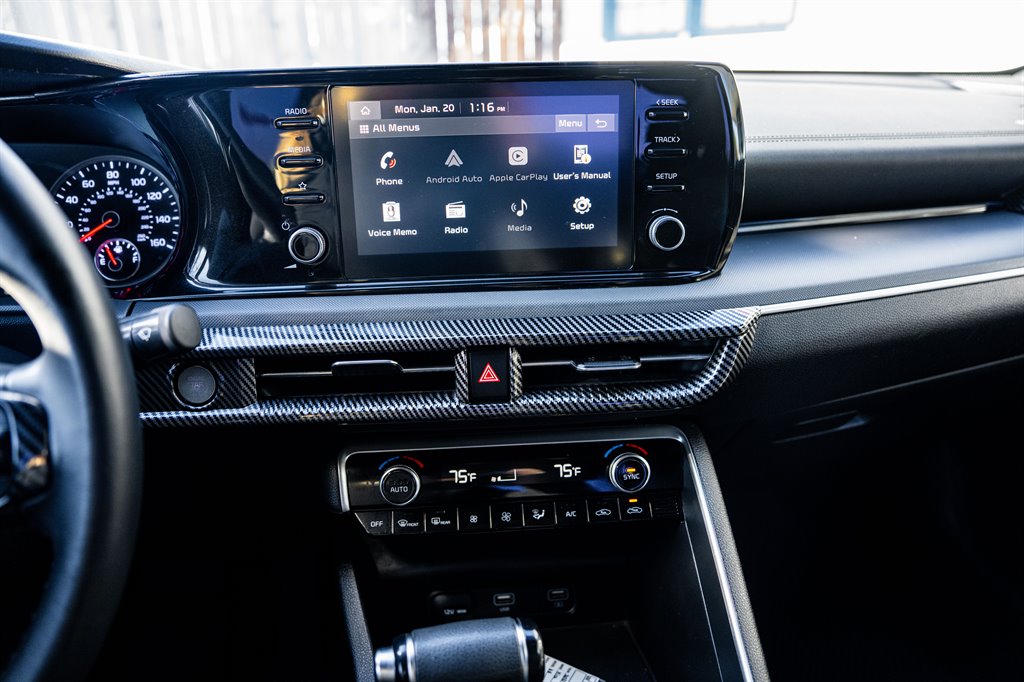 2021 Kia K5 GT-Line photo