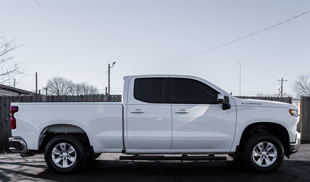 2019 Chevrolet Silverado 1500 LT photo