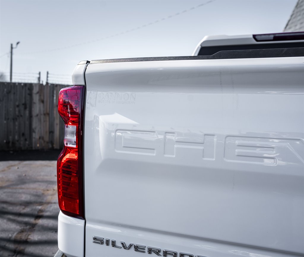 2019 Chevrolet Silverado 1500 LT photo