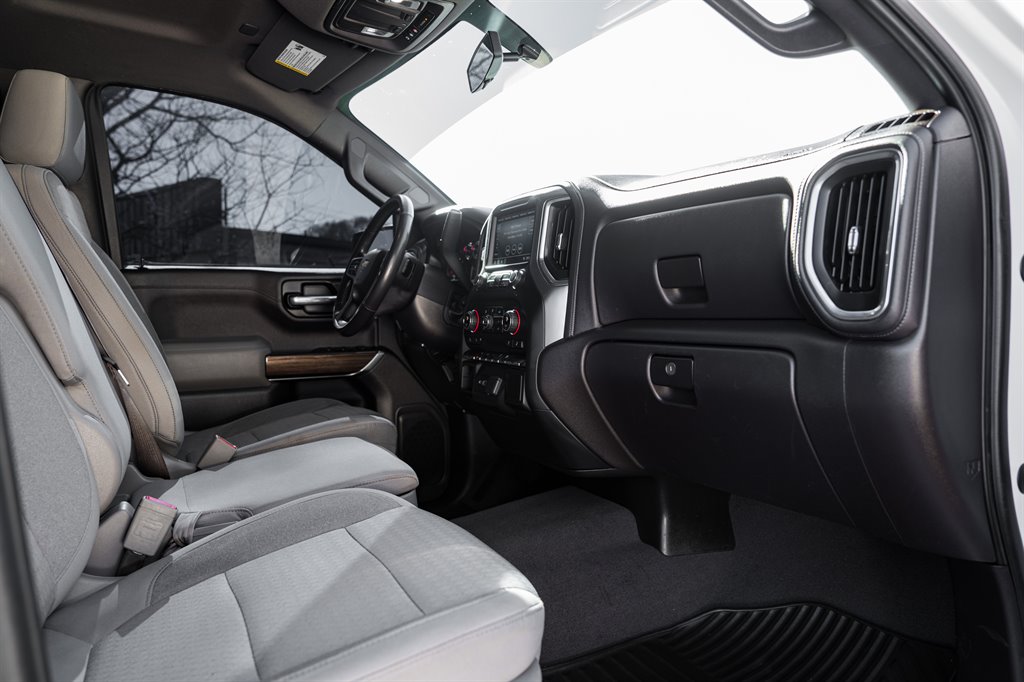 2019 Chevrolet Silverado 1500 LT photo