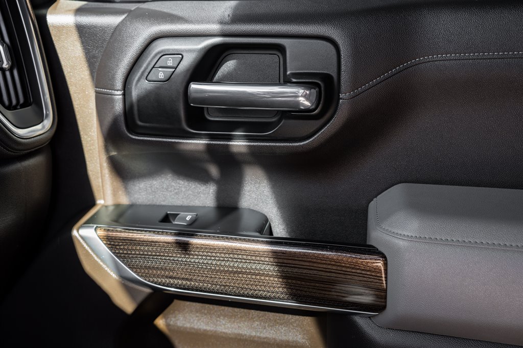 2019 Chevrolet Silverado 1500 LT photo