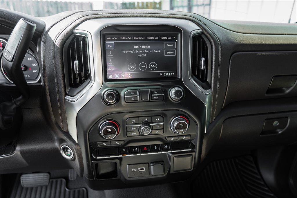 2019 Chevrolet Silverado 1500 LT photo