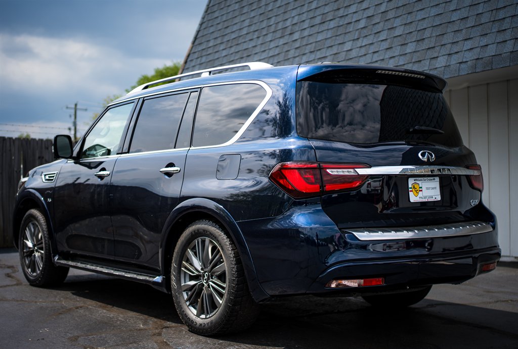 2020 Infiniti QX80 Luxe photo