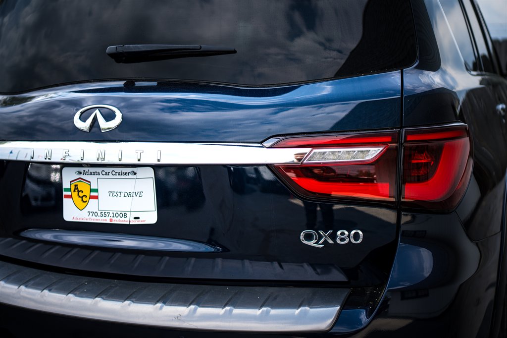 2020 Infiniti QX80 Luxe photo