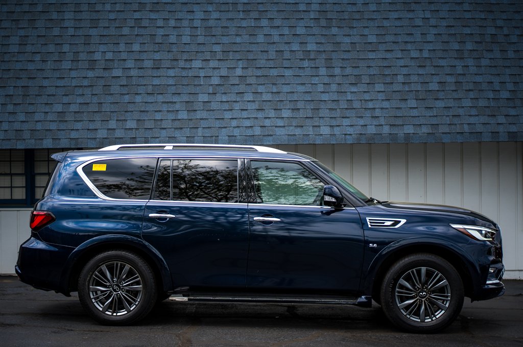 2020 Infiniti QX80 Luxe photo