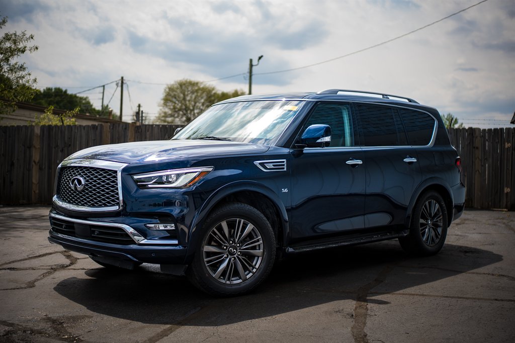 2020 Infiniti QX80 Luxe photo