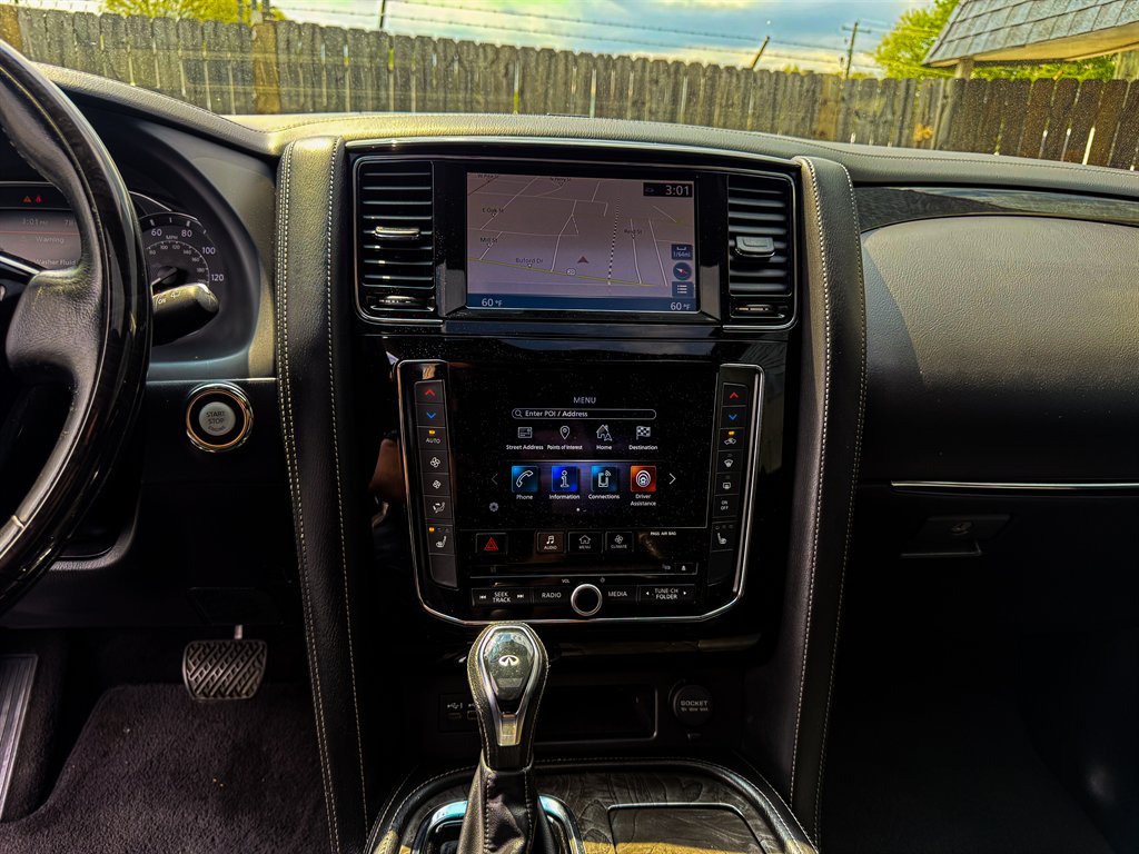 2020 Infiniti QX80 Luxe photo