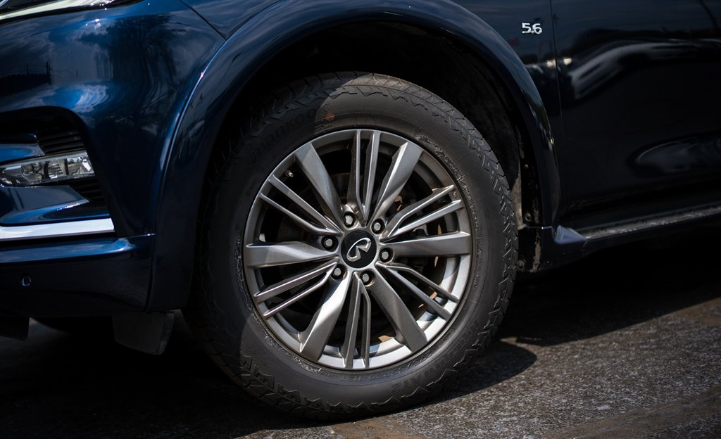 2020 Infiniti QX80 Luxe photo