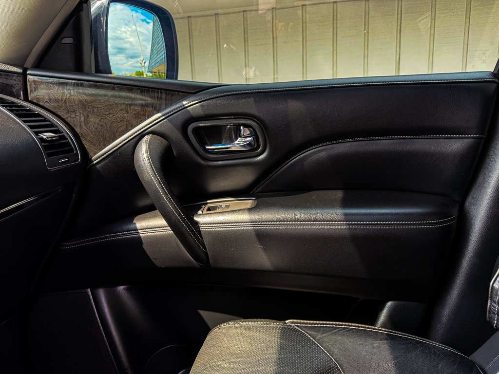 2020 Infiniti QX80 Luxe photo