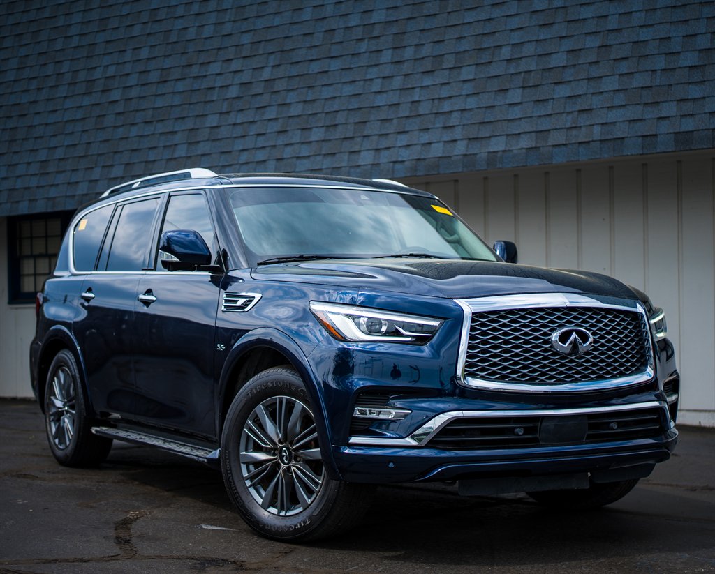 2020 Infiniti QX80 Luxe photo