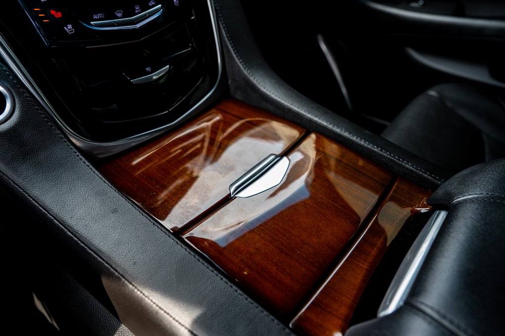 2020 Cadillac Escalade Luxury photo