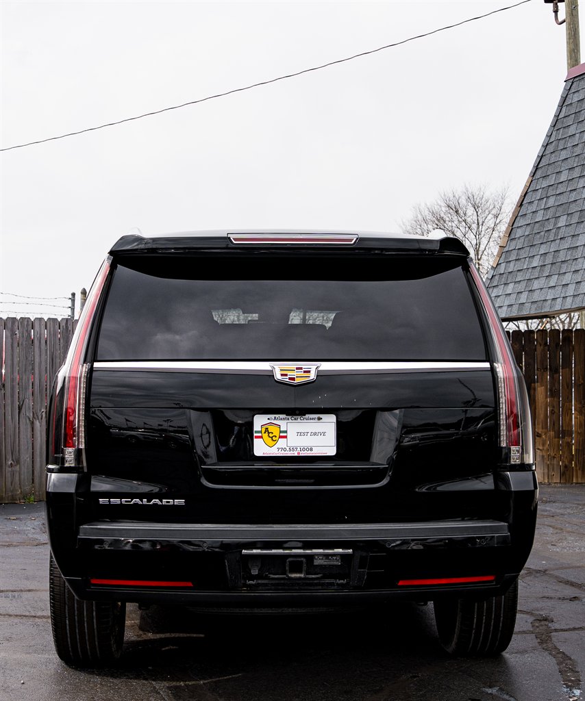 2020 Cadillac Escalade Luxury photo