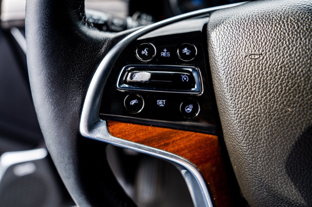 2020 Cadillac Escalade Luxury photo