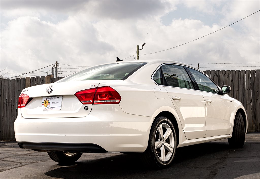 2014 Volkswagen Passat S PZEV photo