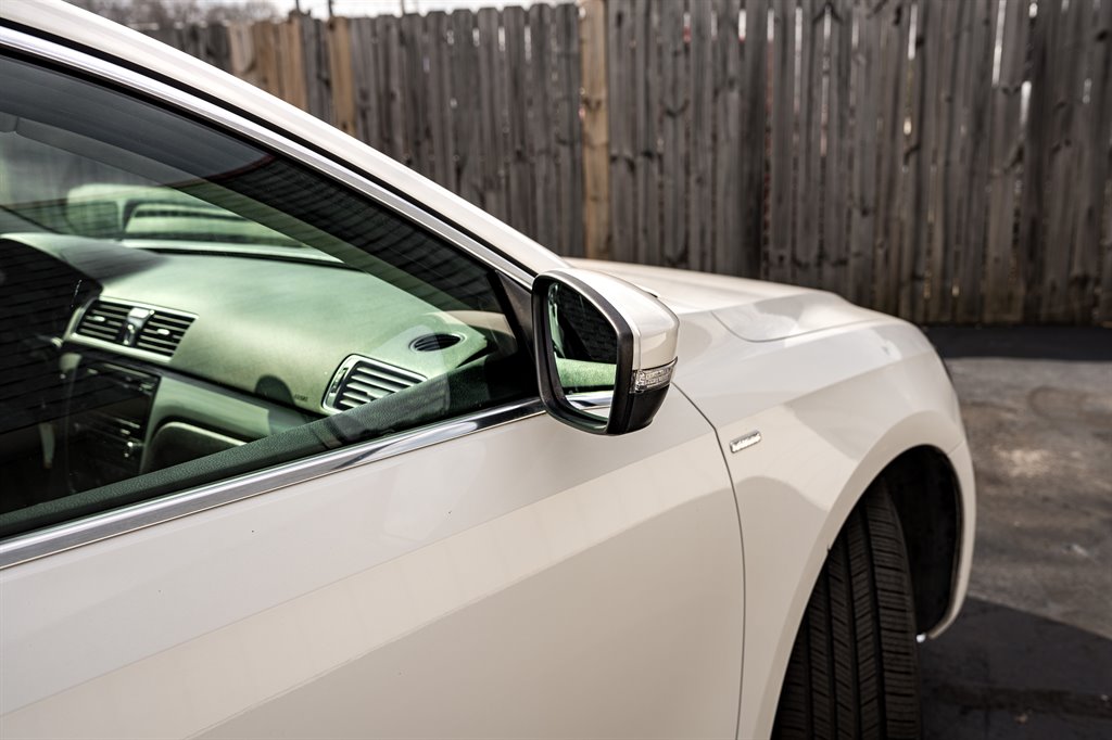 2014 Volkswagen Passat S PZEV photo