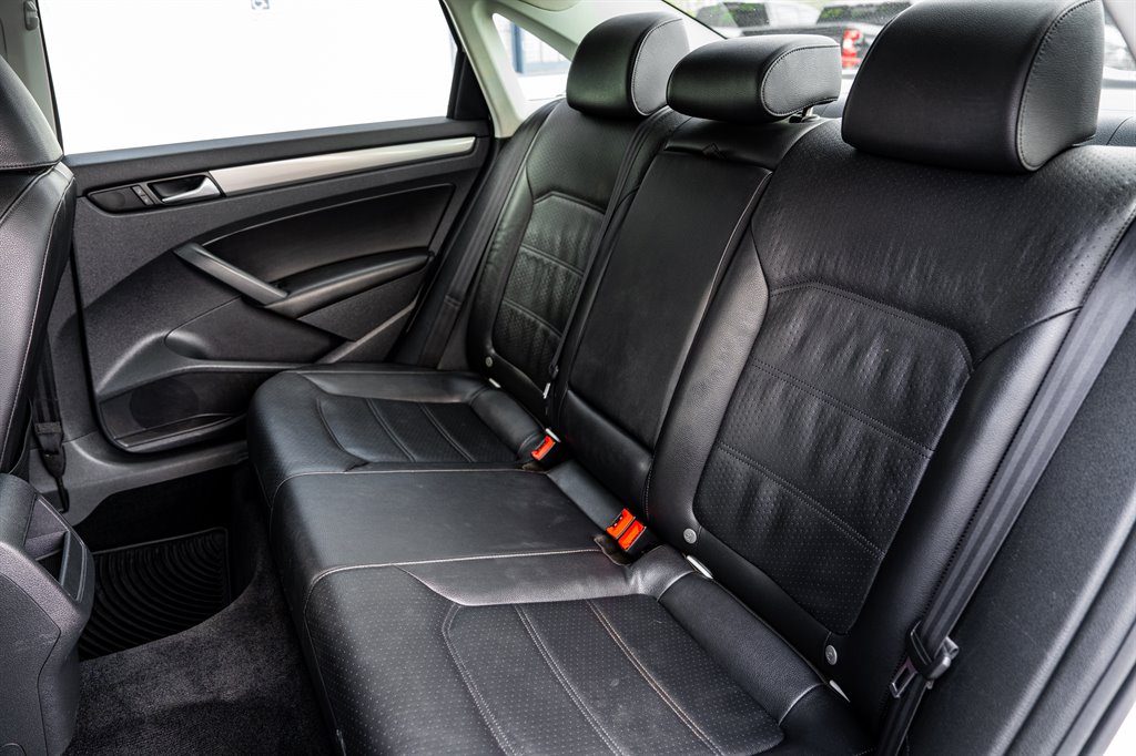 2014 Volkswagen Passat S PZEV photo