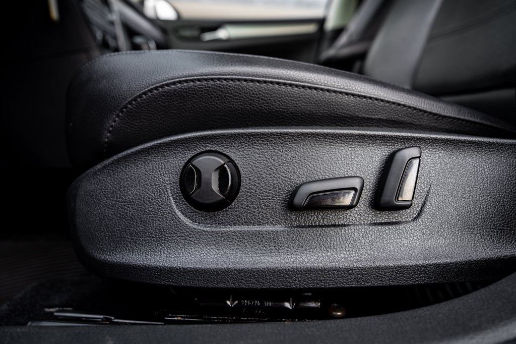 2014 Volkswagen Passat S PZEV photo