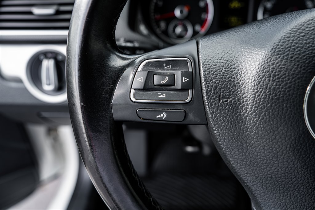 2014 Volkswagen Passat S PZEV photo