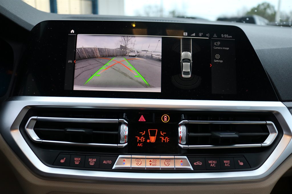 2020 BMW 3-Series 330i photo