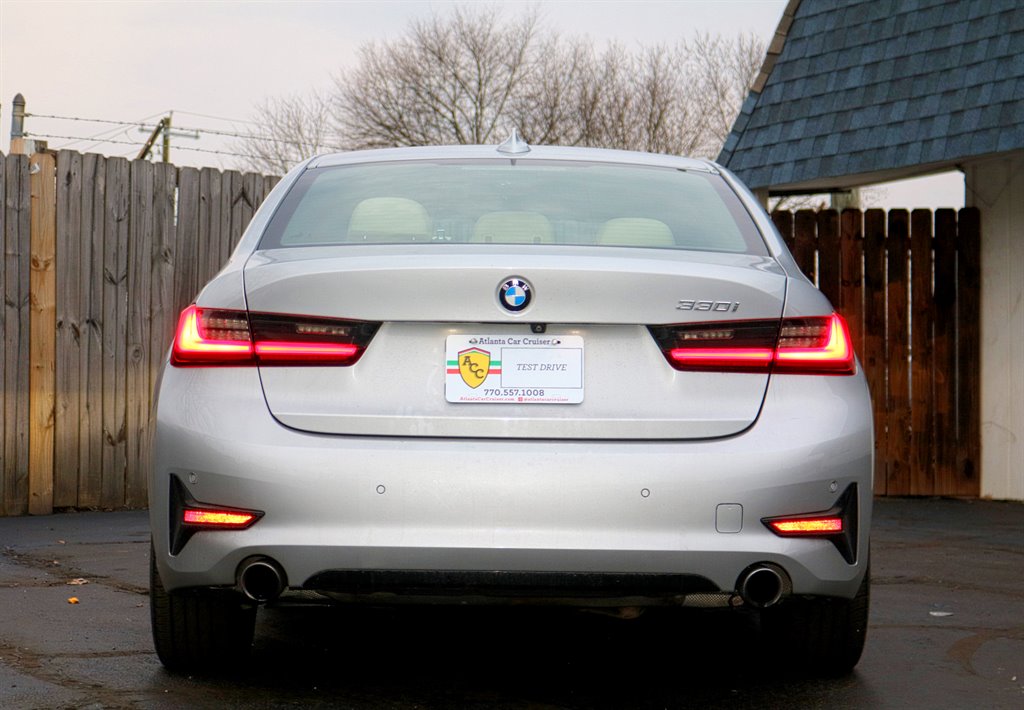 2020 BMW 3-Series 330i photo