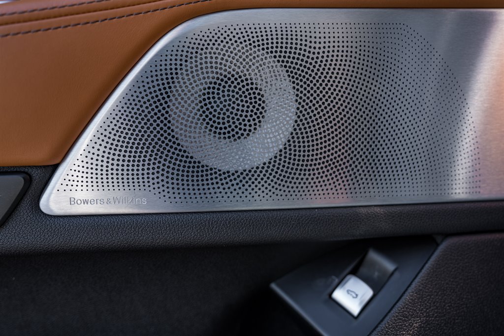 2018 BMW 7-Series 750i photo