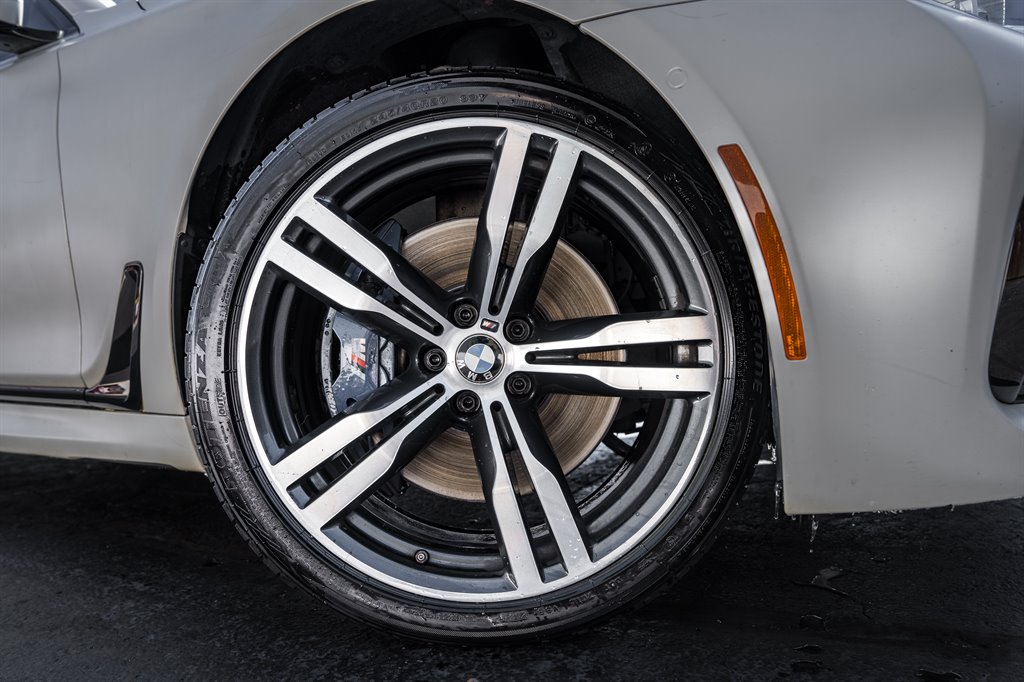 2018 BMW 7-Series 750i photo