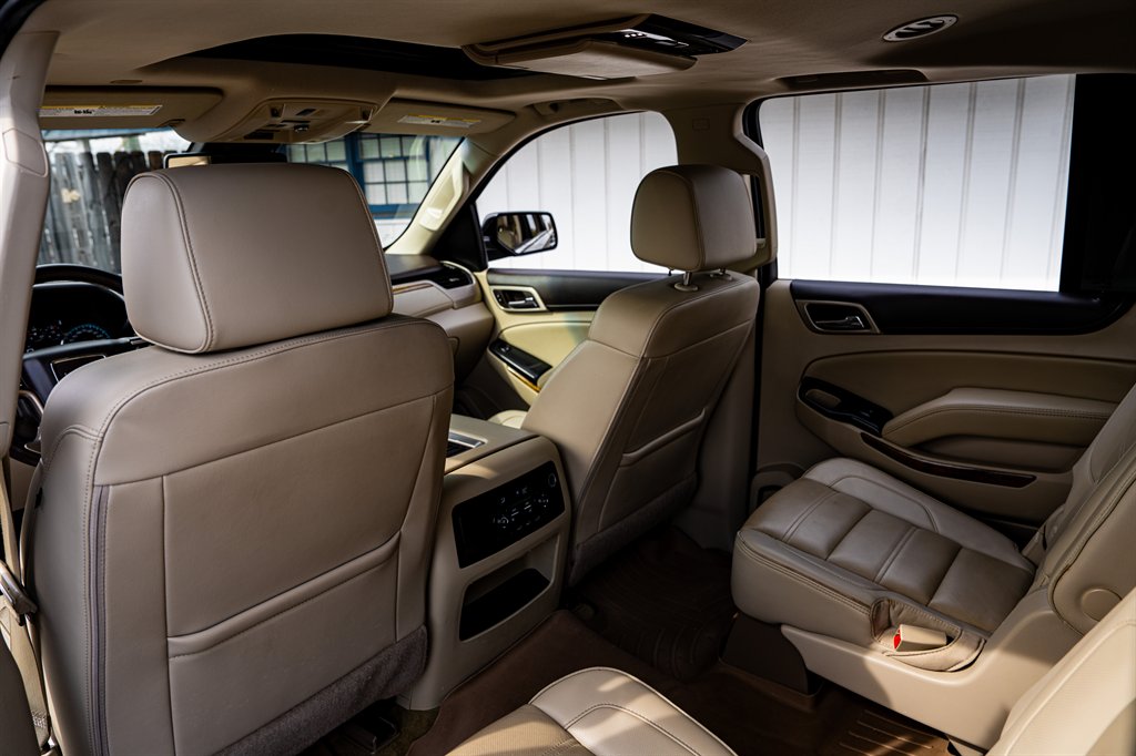 2017 GMC Yukon XL 1500 Denali photo